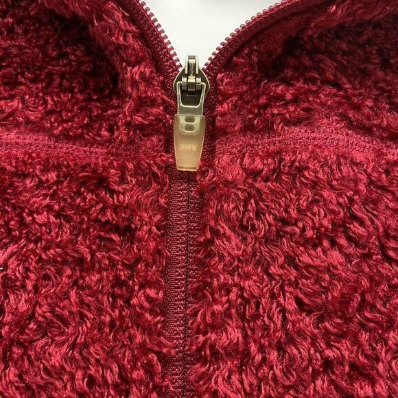 LL Bean Fuzzy Maroon Full Zip vest Women’s size Sm - Picture 4 of 5